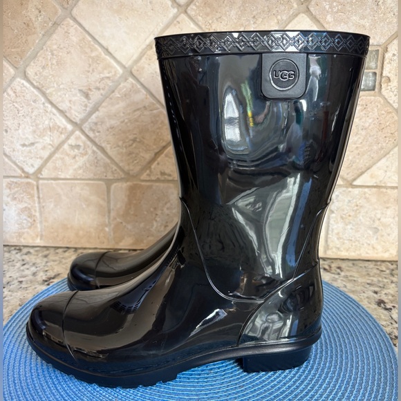 UGG Raana Waterproof Glossy Black Rain Boots 7 - Picture 4 of 13